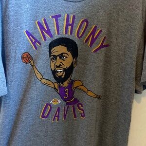 Homage Anthony Davis Lakers Short Sleeve T Shirt Men's X-Large Gray